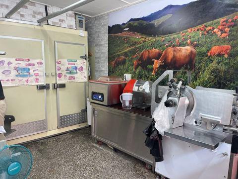 정릉동 아파트 상가, 단골 손님 많은 정육점