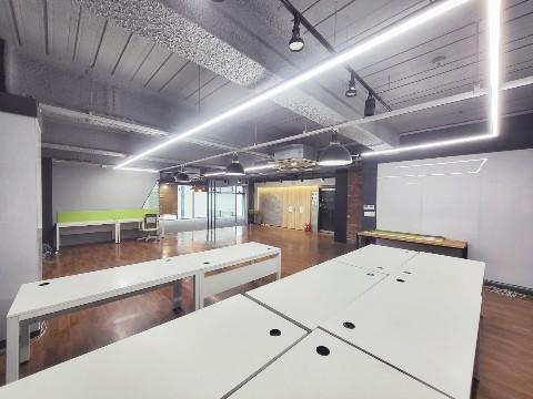 역삼역 3분거리 특급 에이스 디자인 사무실 노출 천장 ★