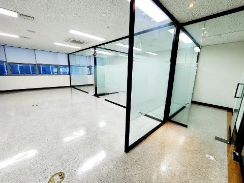 가산역 가성비사무실추천 실23평 깔끔한 인테리어