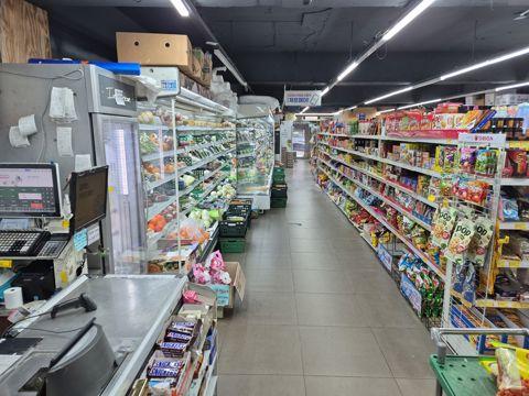 창천동 위치조건 훌륭한 마트