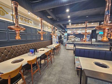 유동인구 많은 상계역 먹자골목 1층 고깃집