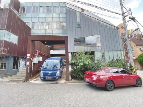 SY 홍대 무권리 넓은 테라스 통창 1층 상가 사무실