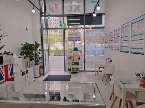동탄역 인근, 깔끔한 인테리어 완비된 오산동 이동통신판매점