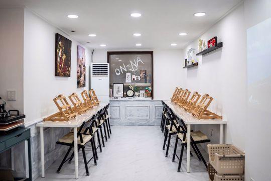전포카페거리, 깔끔한 인테리어 완비된 부산진구 전포동 카페