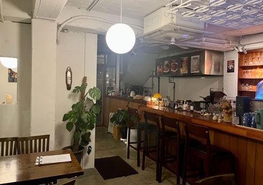 한성대입구역 초역세권, 인테리어 완비된 1층 BAR