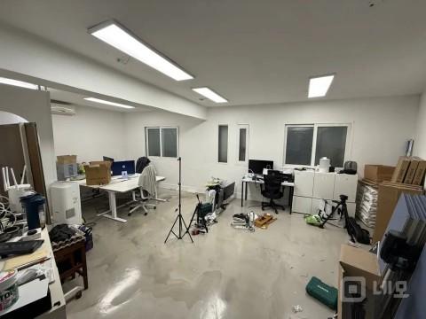 6호선 광흥창 4번출구 도보 30초 초역세권 사무실