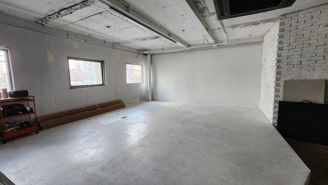 성수동 뚝섬역 역세권, 개방감 최고, 채광 좋은 스튜디오