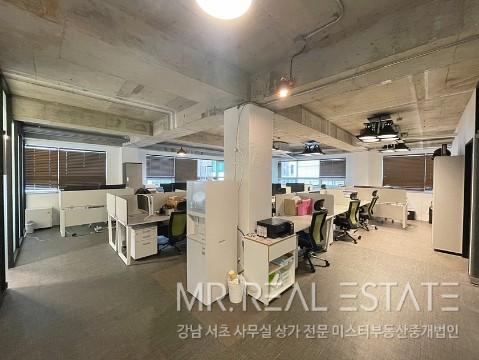 주차2대무료.S급가성비사무실.인테리어완비.채광ACE