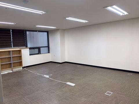 신길역 인근, 주목도 높은 2층 신길동 사무실