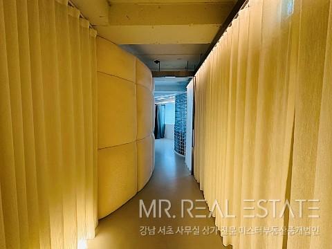 실사진 가로수길인근 코너건물 엘베 A급인테리어 자주식주차