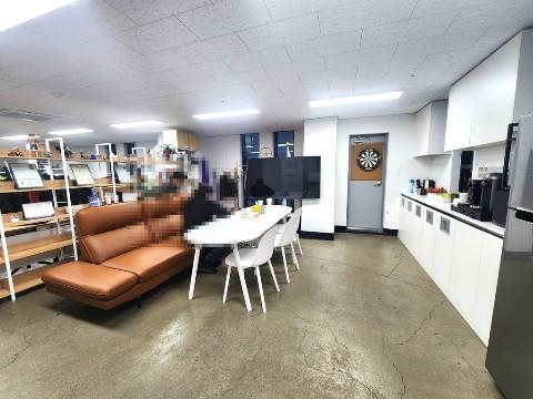 세련된 외관 + 깔끔한 내부 + 회의실, 냉난방기 완비 L