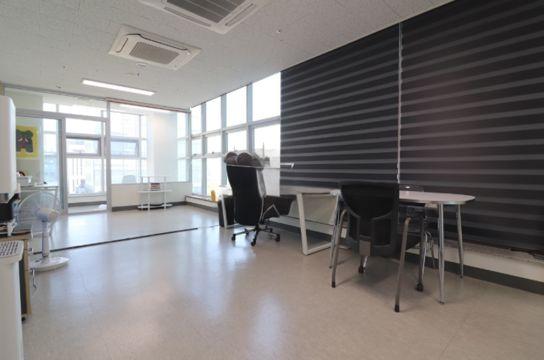 개방감 좋은 코너양창, 개별에어컨 있는 마곡 사무실