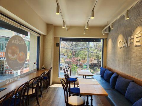 공릉동 화랑대역 초역세권, 유동인구 많아 고객 유입 좋은 제과점