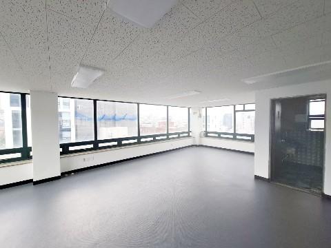 중구 신당동 7층 대형 사무실 (227.93㎡)