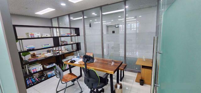 대치역 역세권, 도로변에 위치한 가시성 좋은 5층 상가