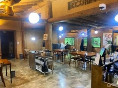 북한강변 청평면 삼회리 식당