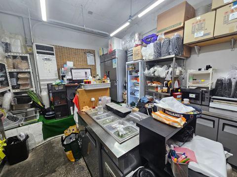 월세 저렴한, 장안동 주택가 1층 배달전문 음식점