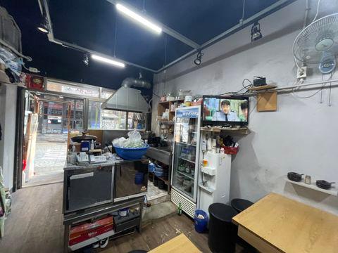 이태원 핫플메인거리 1층 순대국 매장