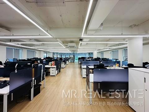 실사진 교대역3분 주차3대이상 대로변 S급인테리어 무권리