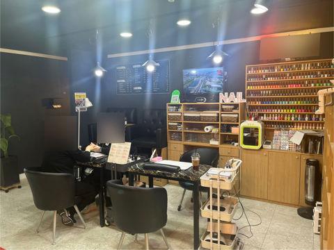 산본역 역세권, 산본동 번화가에 위치한 네일아트샵