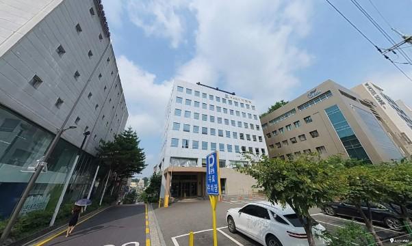 당신의 비즈니스를 위한 최적의 18평 공간!