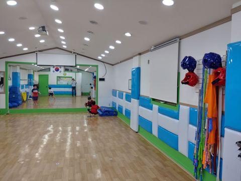 단지내 학원 자리