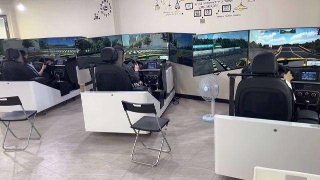 대로변 상권, 유동인구 많은 봉천동 실내운전연습장