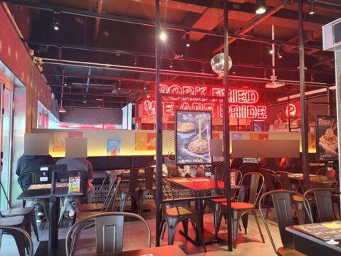 발산 역세권, 마곡동 메인상권에 위치한 1층 맥주호프점