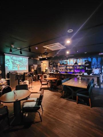 신중동역 역세권, 중동 번화가에 위치한 와인BAR