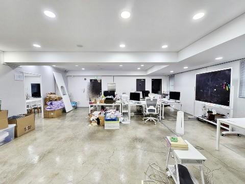 JS 홍대 합정역세권 깔끔한 화이트톤 사무실