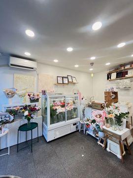 유동인구 많은 무악재역 역세권 꽃집