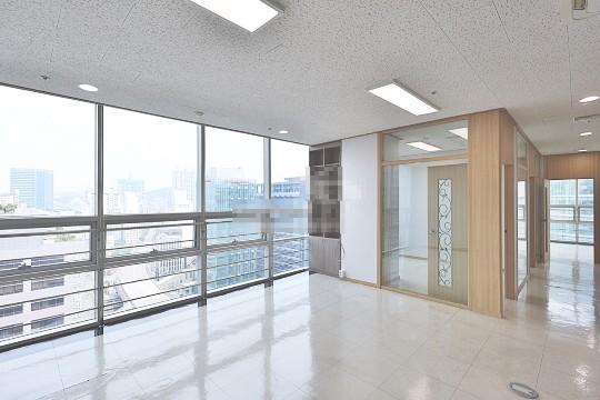 독산역 초역세권 코너 실42 룸5개 즉시입주가능