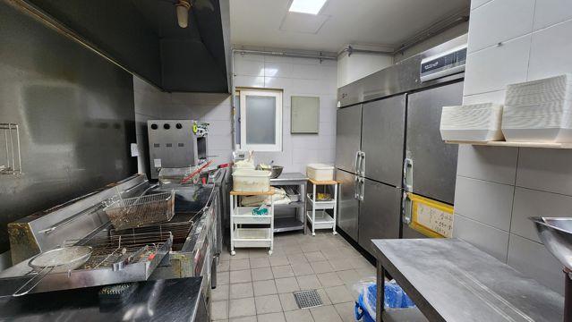 공덕동 주거지역 위치, 주방 시설 완비, 배달 매출 좋은 치킨집