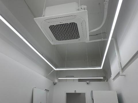 유동많은 대로변 1층 노출상가입니다.