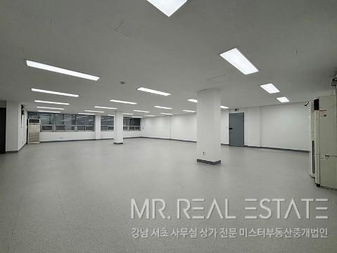 신사역도보4분.주차편리.화이트톤깔끔가성비ACE사무실