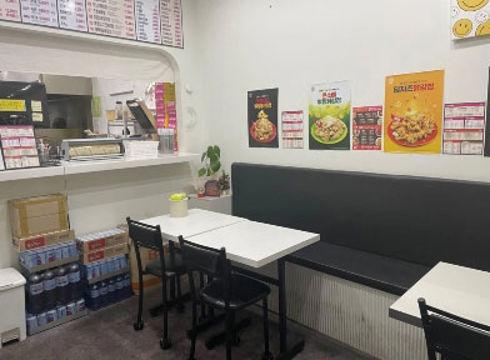 별내동 아파트단지 내 상가, 인테리어 완비된 프랜차이즈 분식집