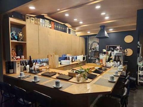 남가좌동 대로변에 위치한 이자카야