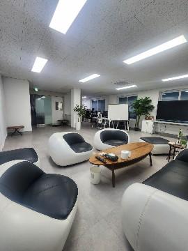 ★2살 신축★,신논현역5분,즉시입주