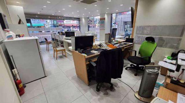 유동인구가 많고 접근성이 좋은 신장동 이동통신점