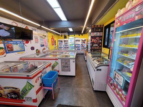 강동구청역 역세권, 시설, 인테리어 완비된 무인판매점