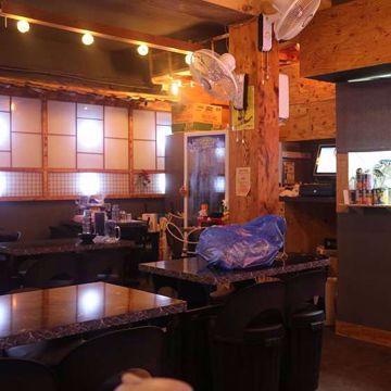 정릉동 대학가에 위치한 요리주점