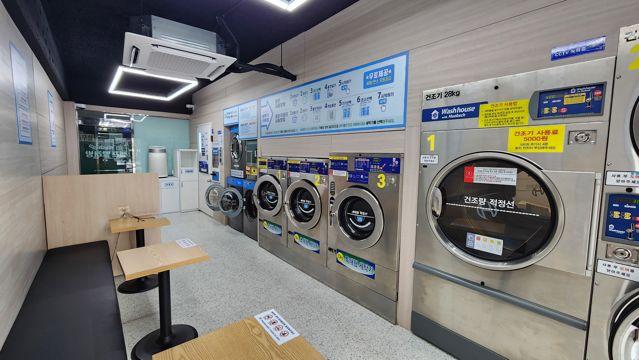 양평동 대단지 아파트 상가층 위치, 시설, 인테리어 완비된 무인 빨래방