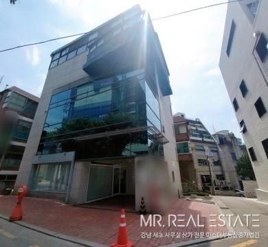 신사논현 더블역세권,세무사 등 전문 사무실에 적합