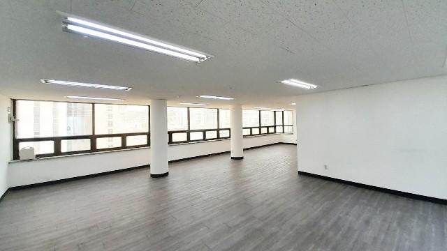 🏢 마포 대로변 투층형 사무실 임대! 넓고 쾌적한 업무공간 💼