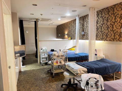 유동인구 많은 원천동 홈플러스 내 피부관리샵