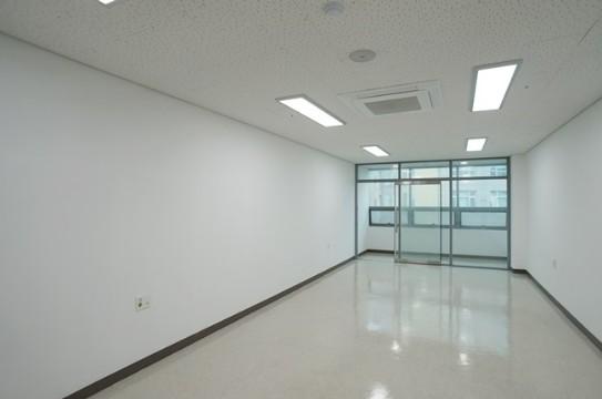 가성이 좋고 깨끗한 지식산업센터 사무실