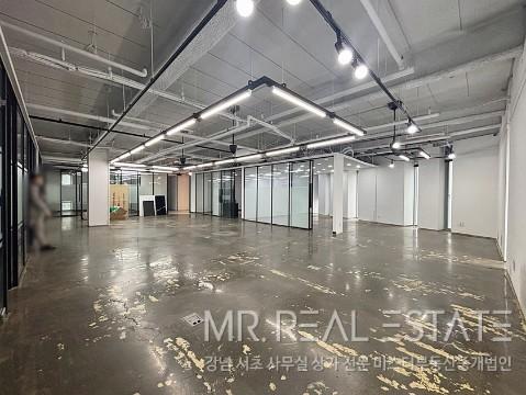 실사진 학동역1분 주차4대 룸9개 S급인테리어 대로변 무권리