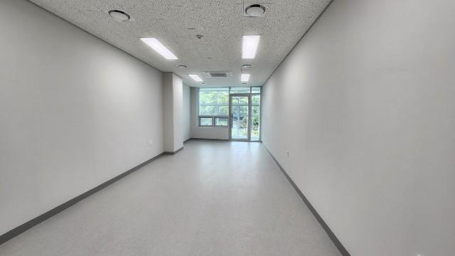 신축 오피스,전용11.01, 숲조망,전용발코니,저렴한 임대료