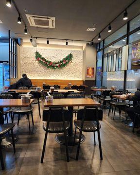 신정동 주거지역 위치, 시설, 인테리어 완비, 단골 고객 많은 치킨집
