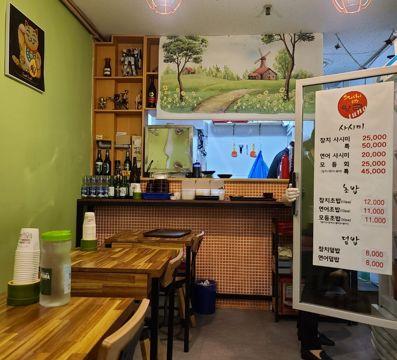 월세 저렴한 신천동 대단지아파트 내 지하1층 음식점